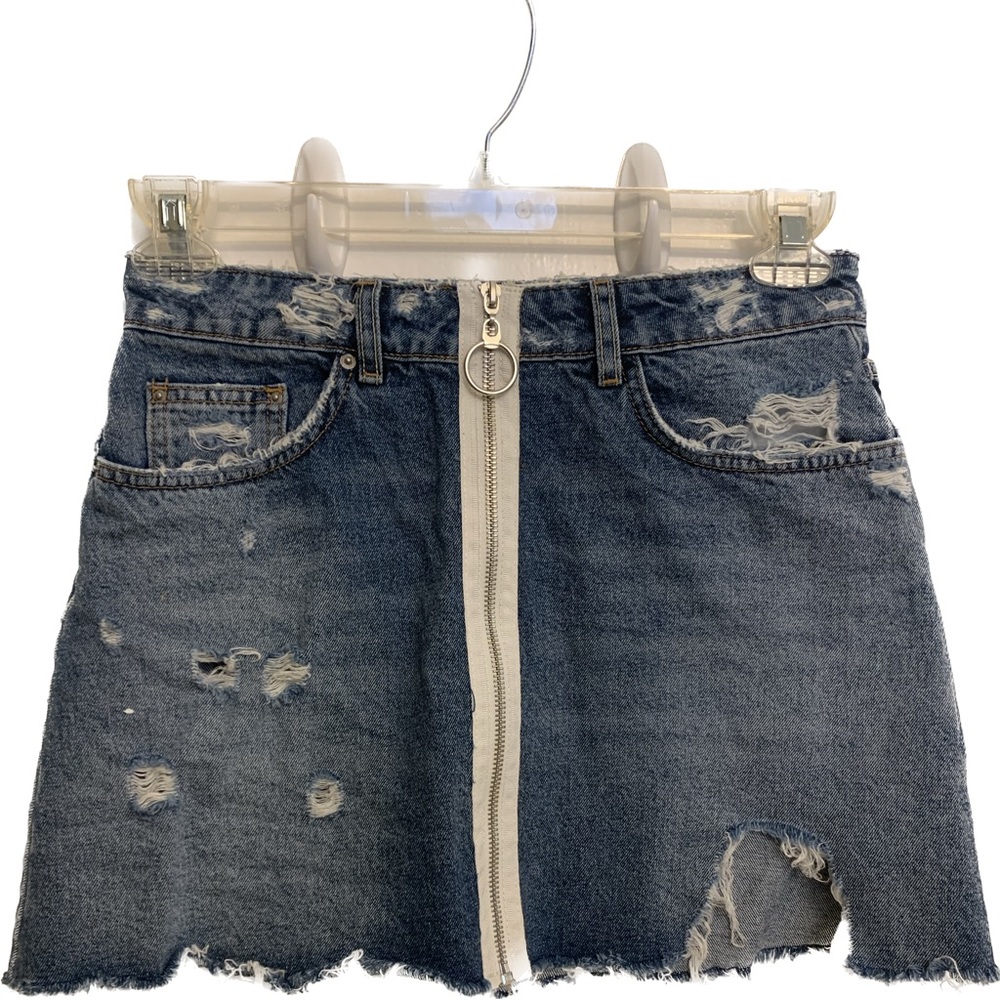 Zara Trafaluc denimware zip front denim mini skirt - Size 2